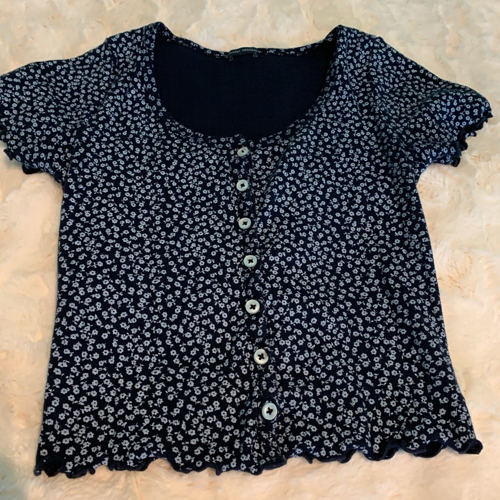 Brandy Melville Floral Zelly Top